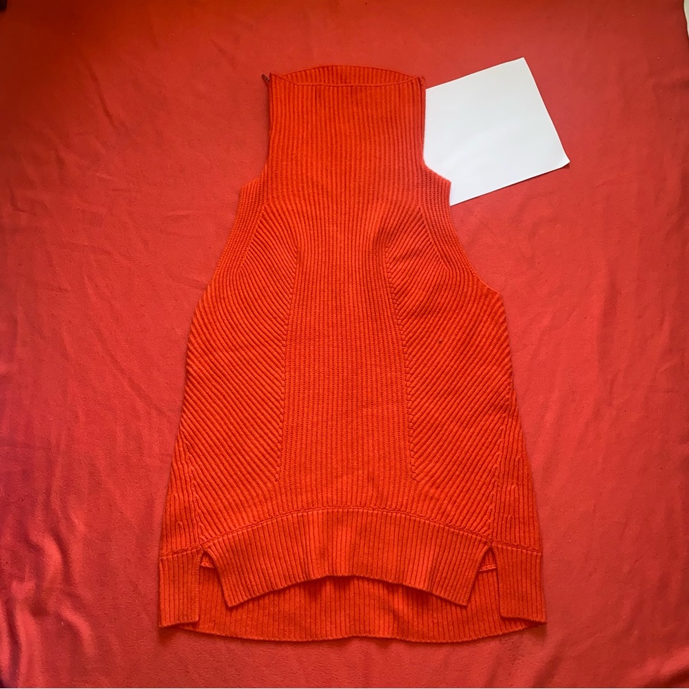 Elie Tahari orange sleeveless cashmere turtleneck